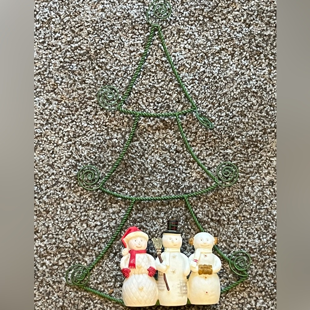 Christmas Card Holder - Green Wire Christmas Tree with Snowman Figurines Base.